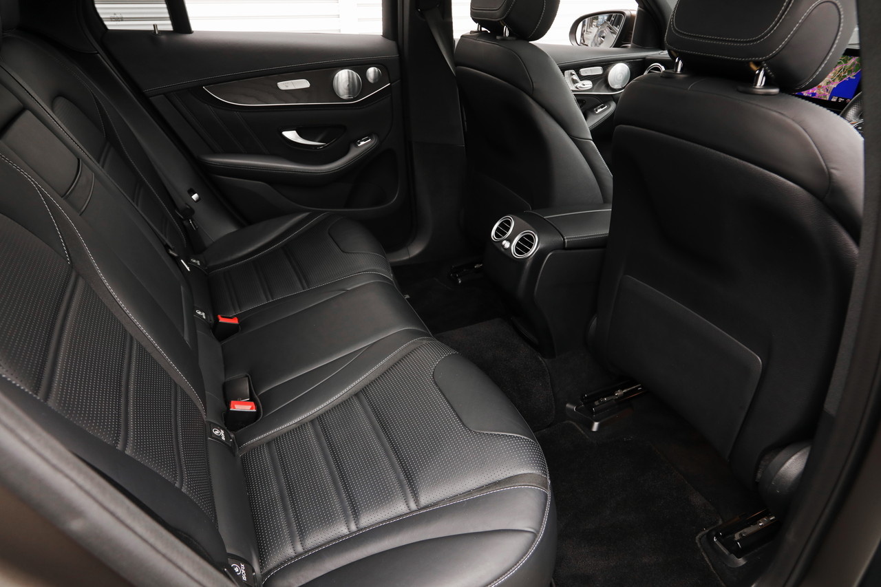 2018 Mercedes-AMG glc-class null