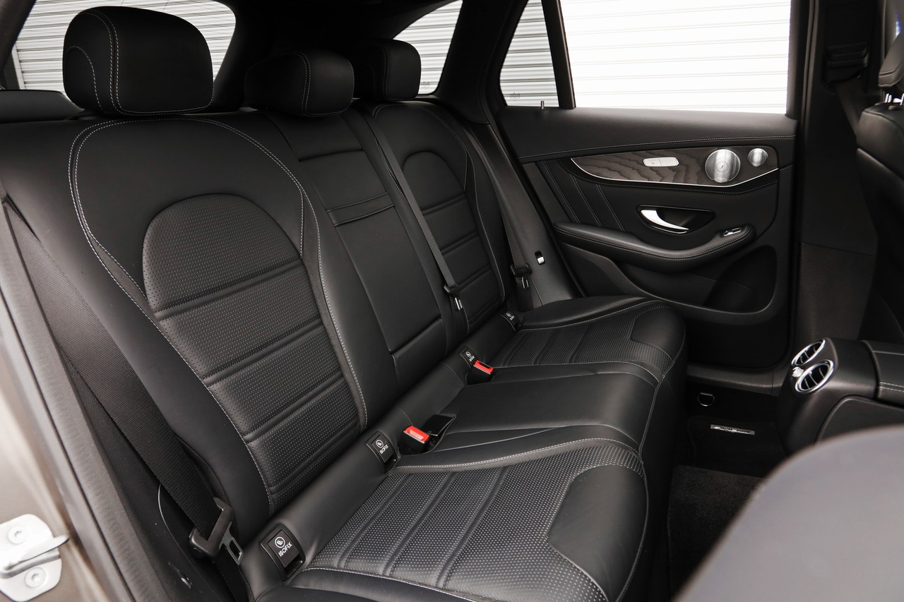 2018 Mercedes-AMG glc-class null