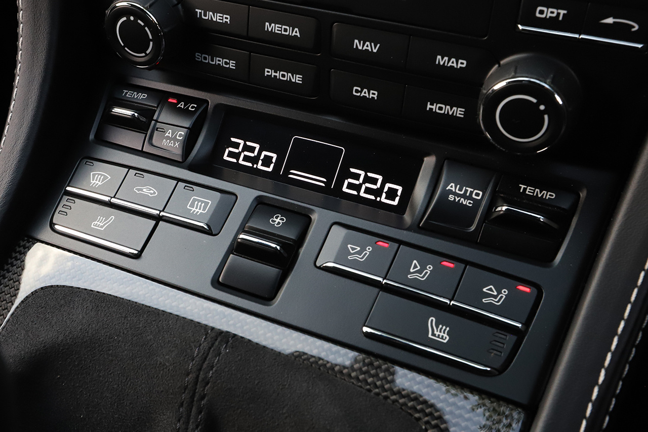 2020 Porsche 718 BOXSTER 