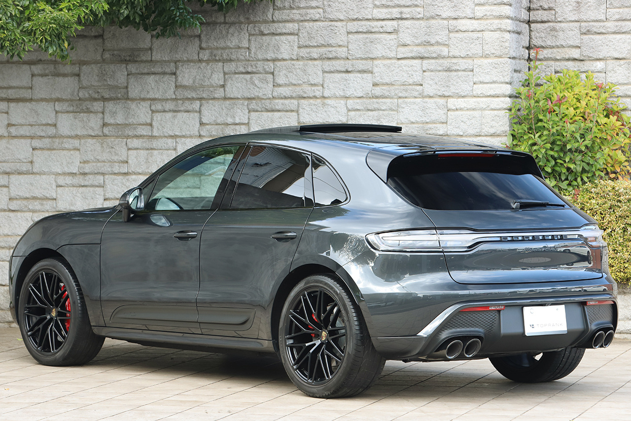 2022 Porsche MACAN null