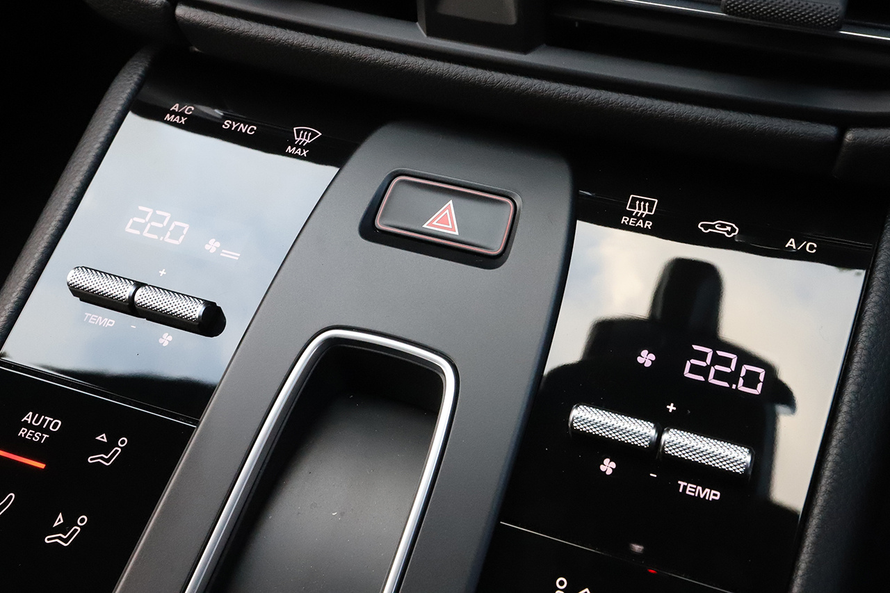 2022 Porsche MACAN null