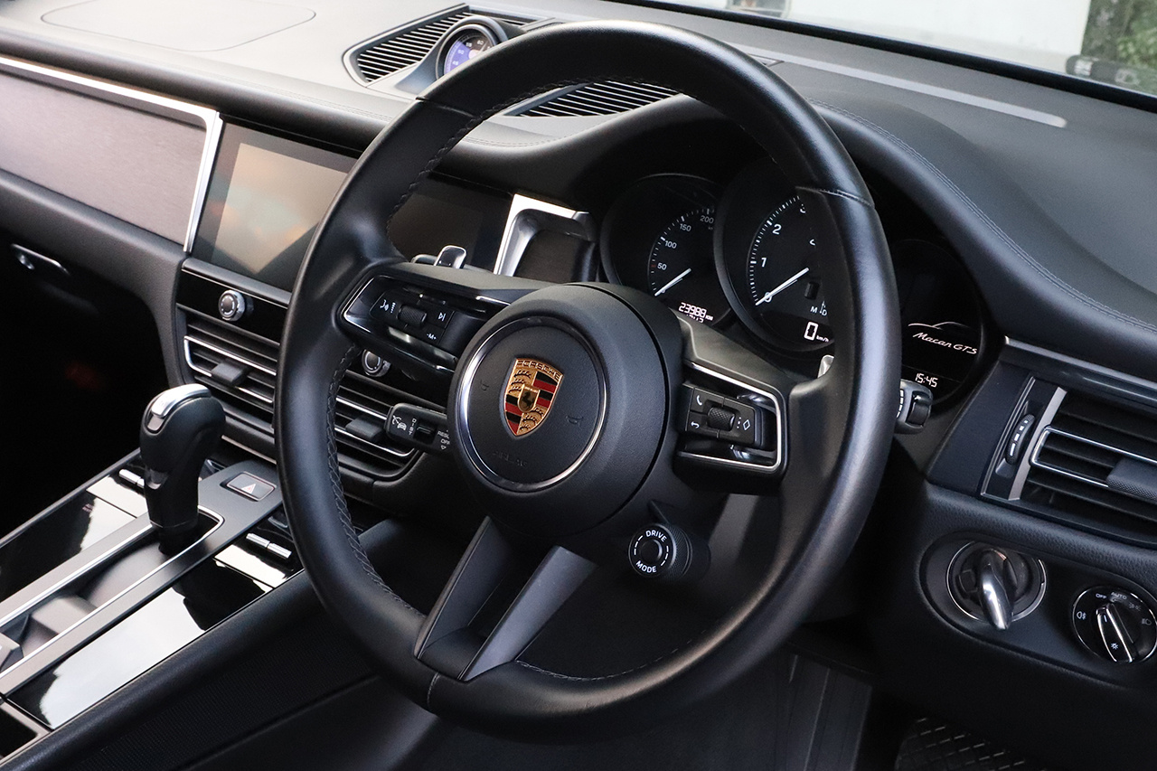 2022 Porsche MACAN null