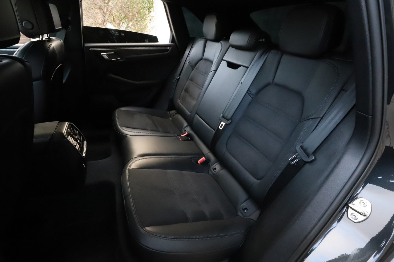 2022 Porsche MACAN null