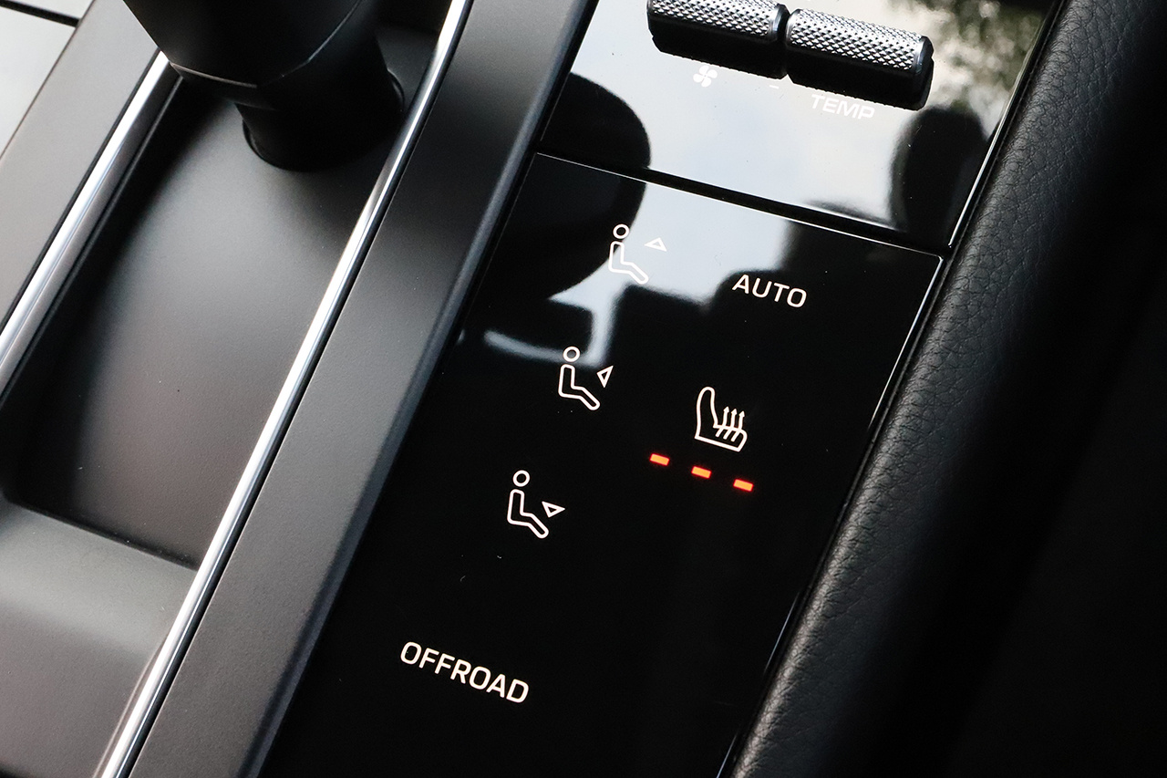 2022 Porsche MACAN null