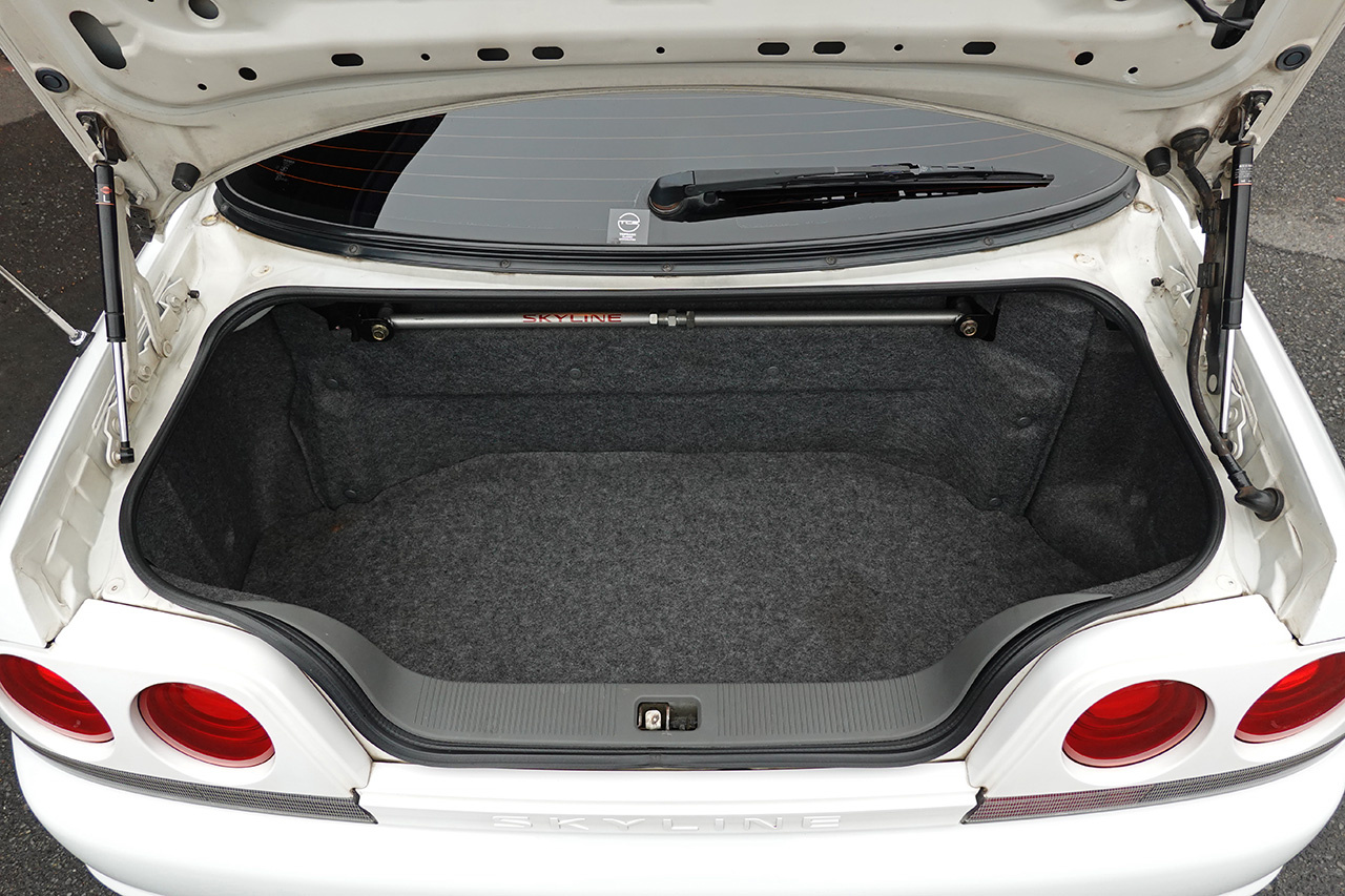 1998 Nissan SKYLINE GT-R Nissan BCNR33 Skyline R33 GT-R, BBS Wheels, HKS Height Adjustable Coilovers