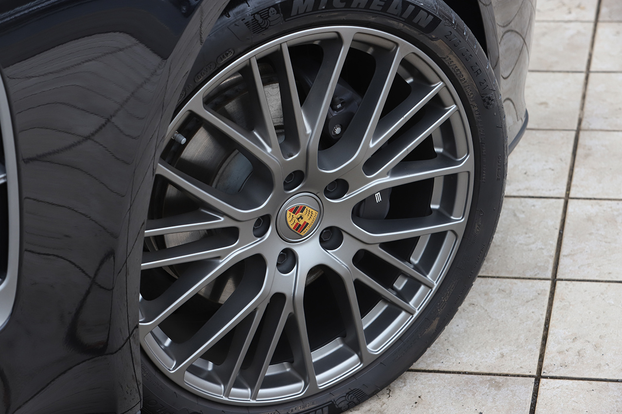 2023 Porsche PANAMERA null