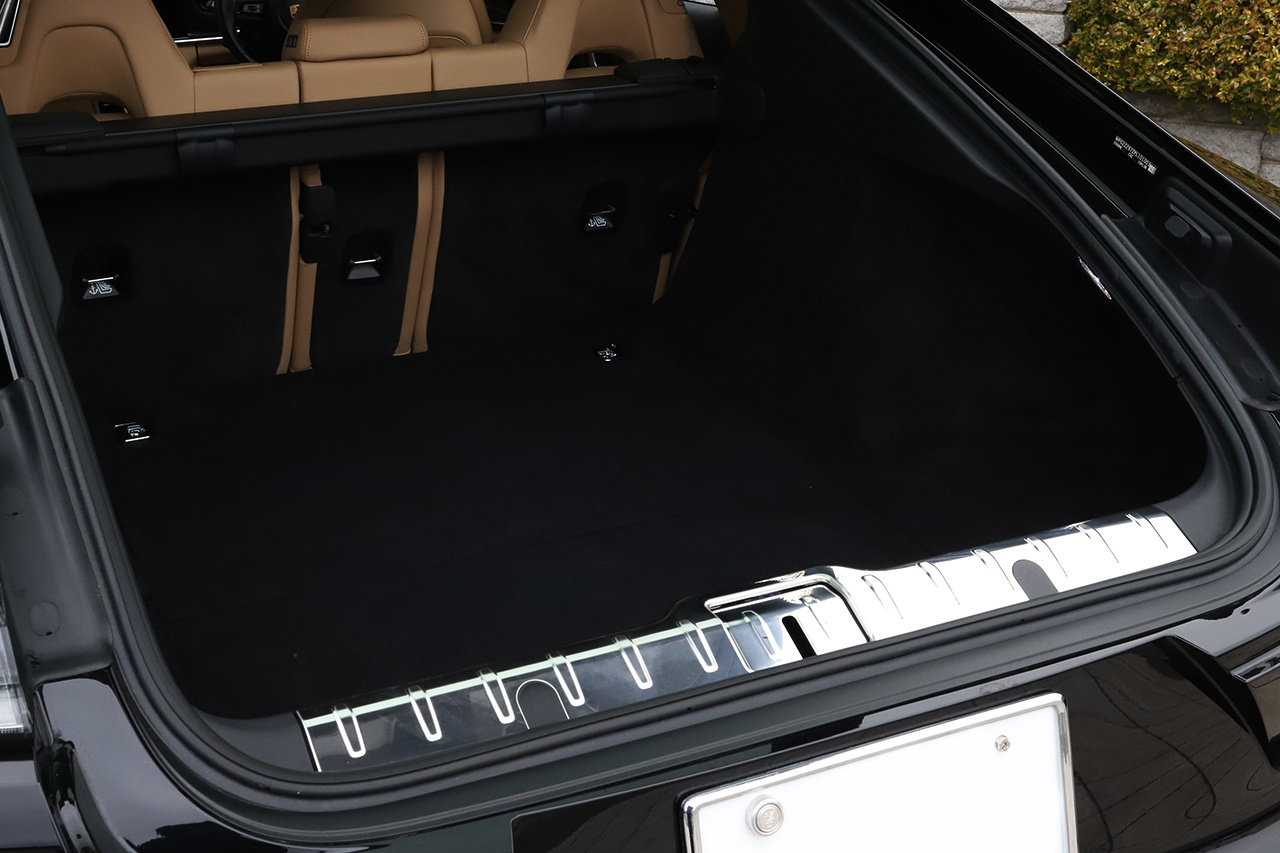 2023 Porsche PANAMERA null