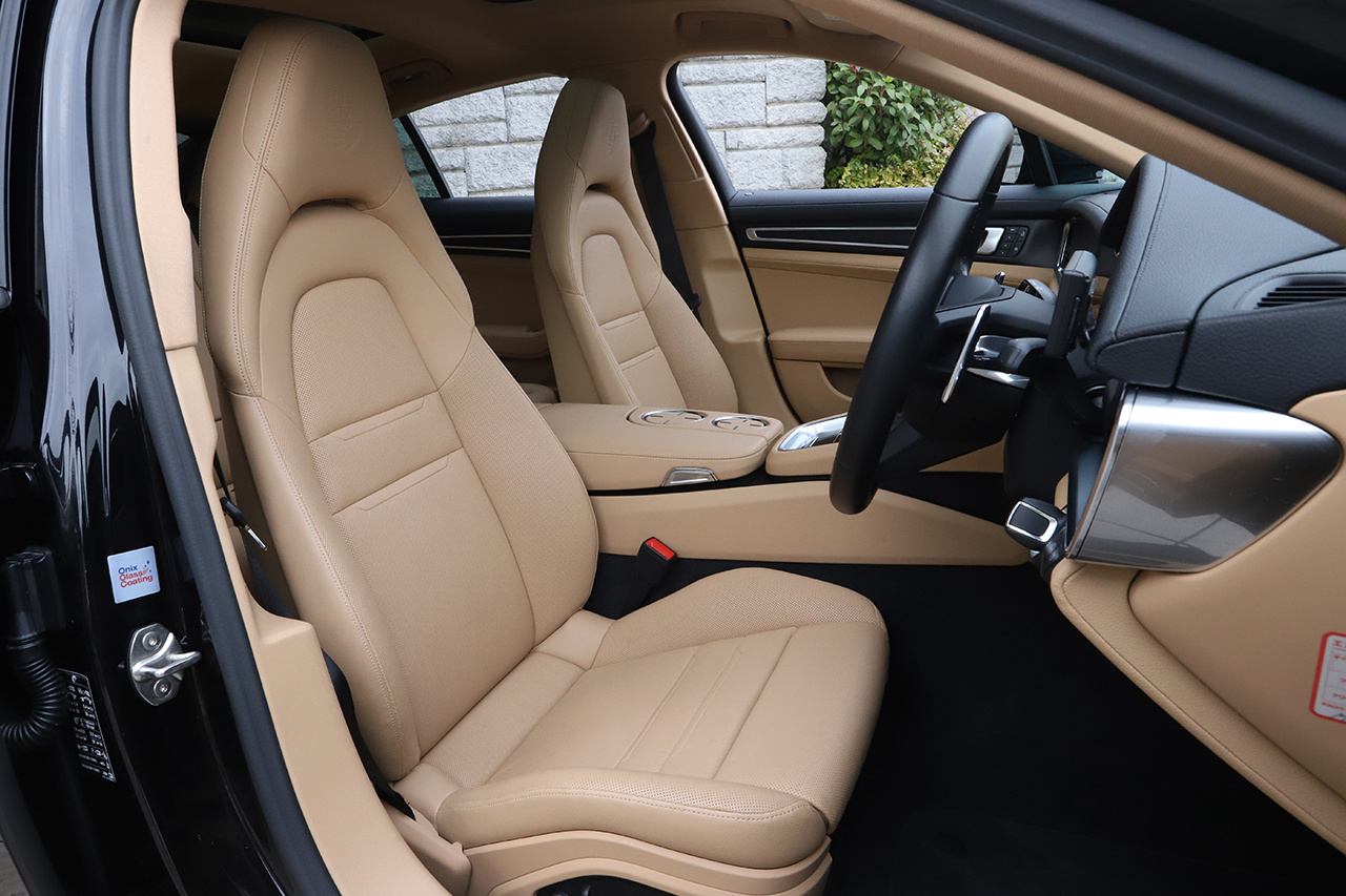 2023 Porsche PANAMERA null