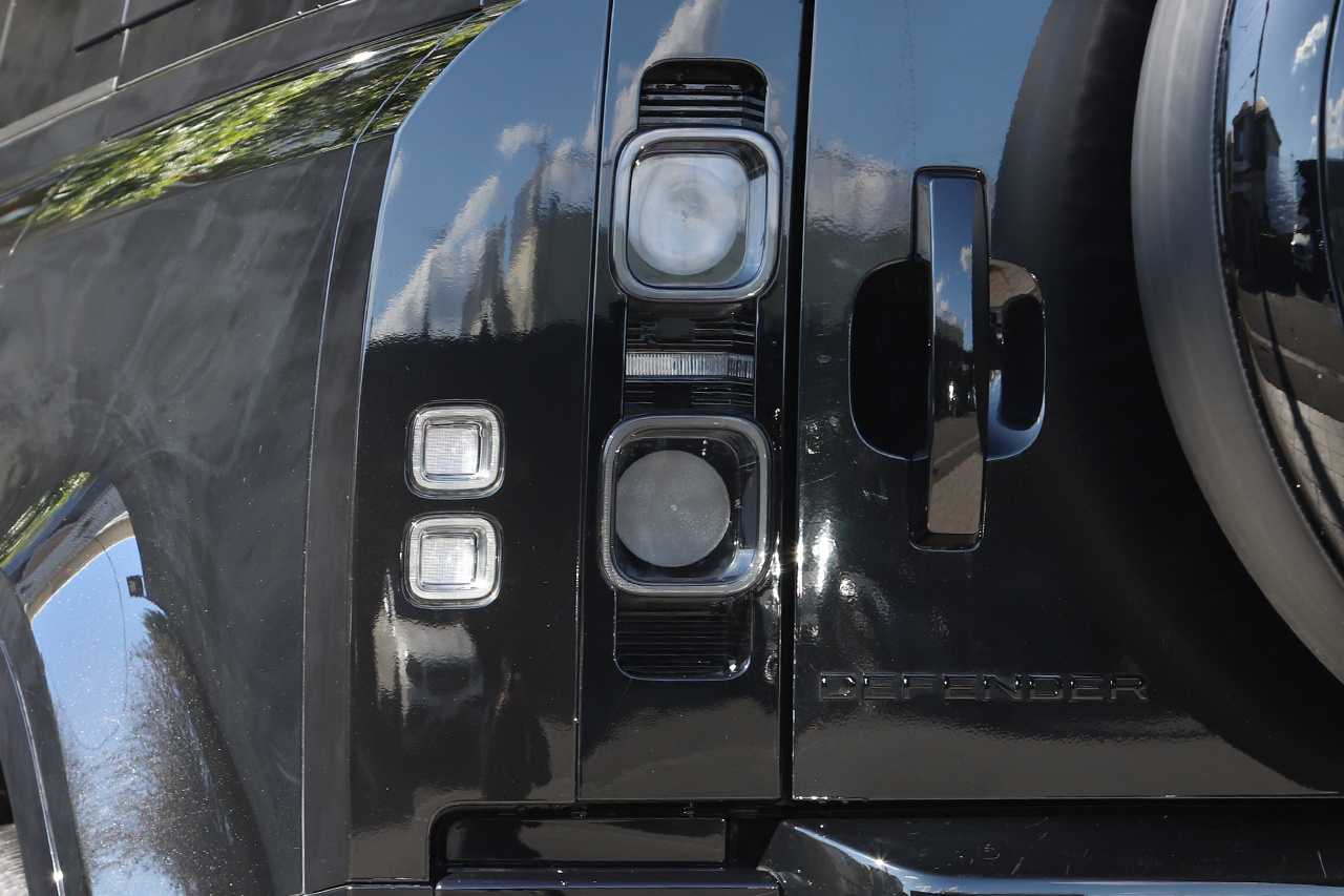 2023 Land Rover DEFENDER 