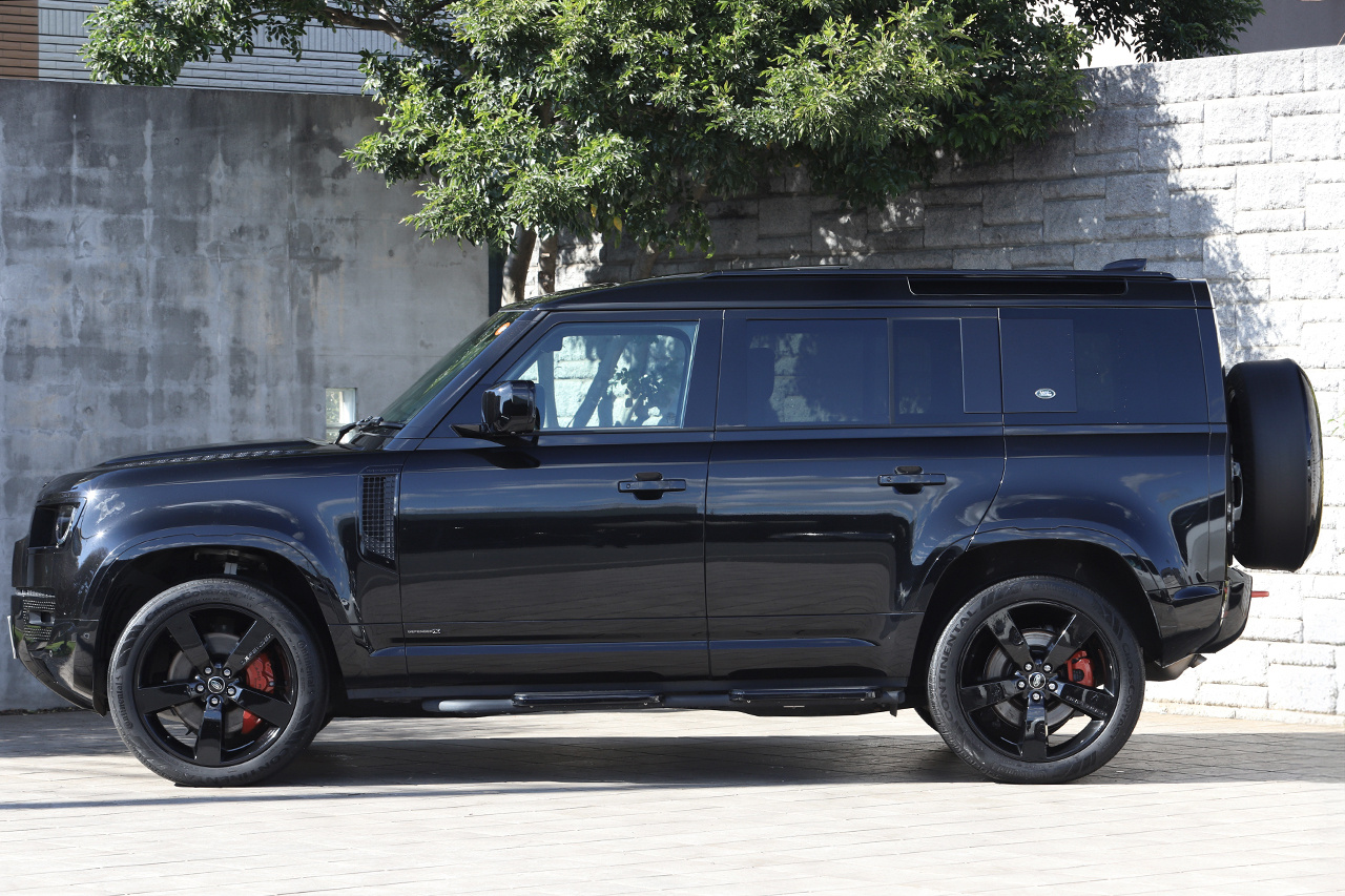 2023 Land Rover DEFENDER 