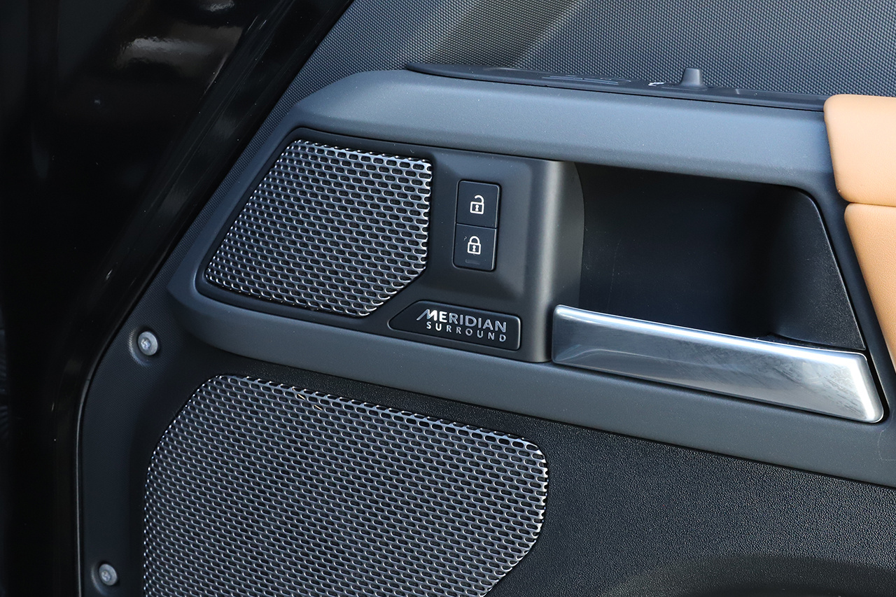 2023 Land Rover DEFENDER 