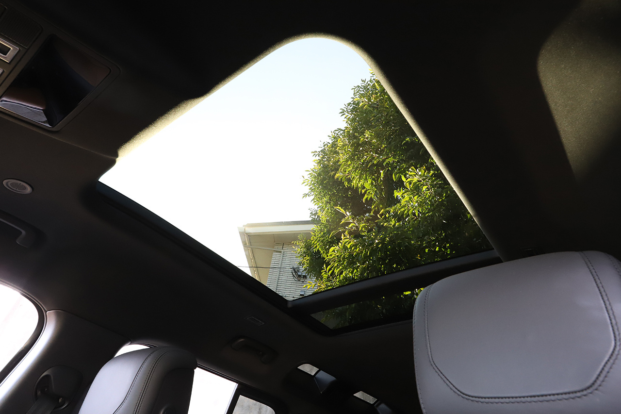 2023 Land Rover DEFENDER 