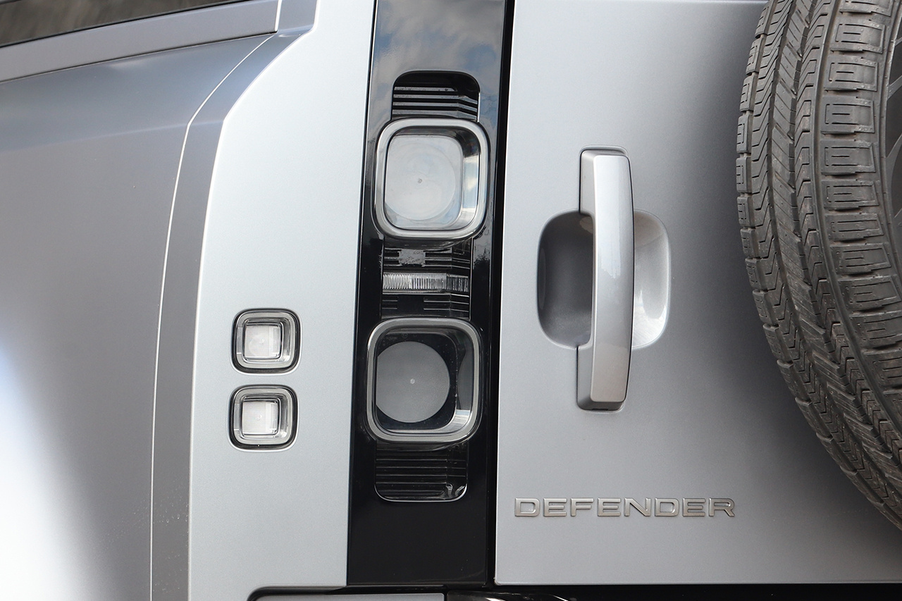 2023 Land Rover DEFENDER 