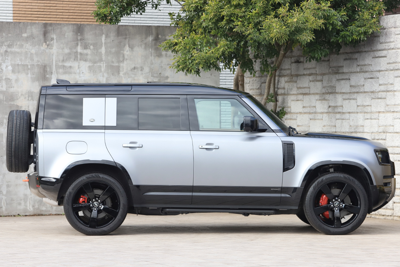 2023 Land Rover DEFENDER 