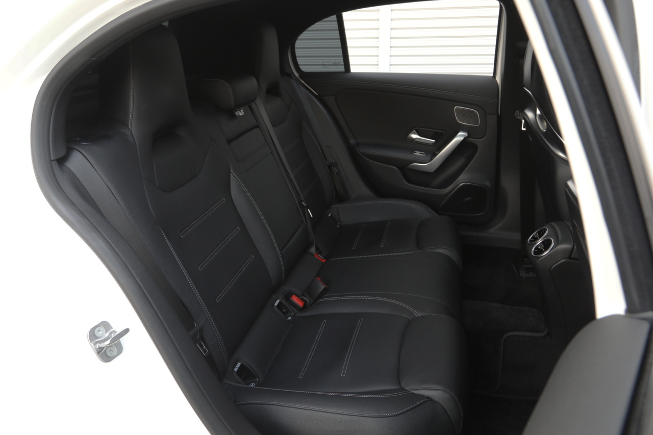 2024 Mercedes-AMG A-CLASS null