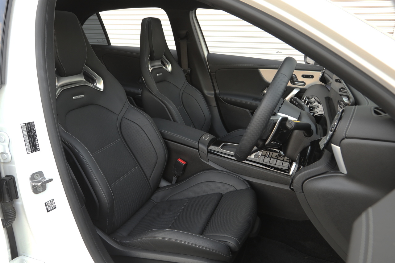 2024 Mercedes-AMG A-CLASS null