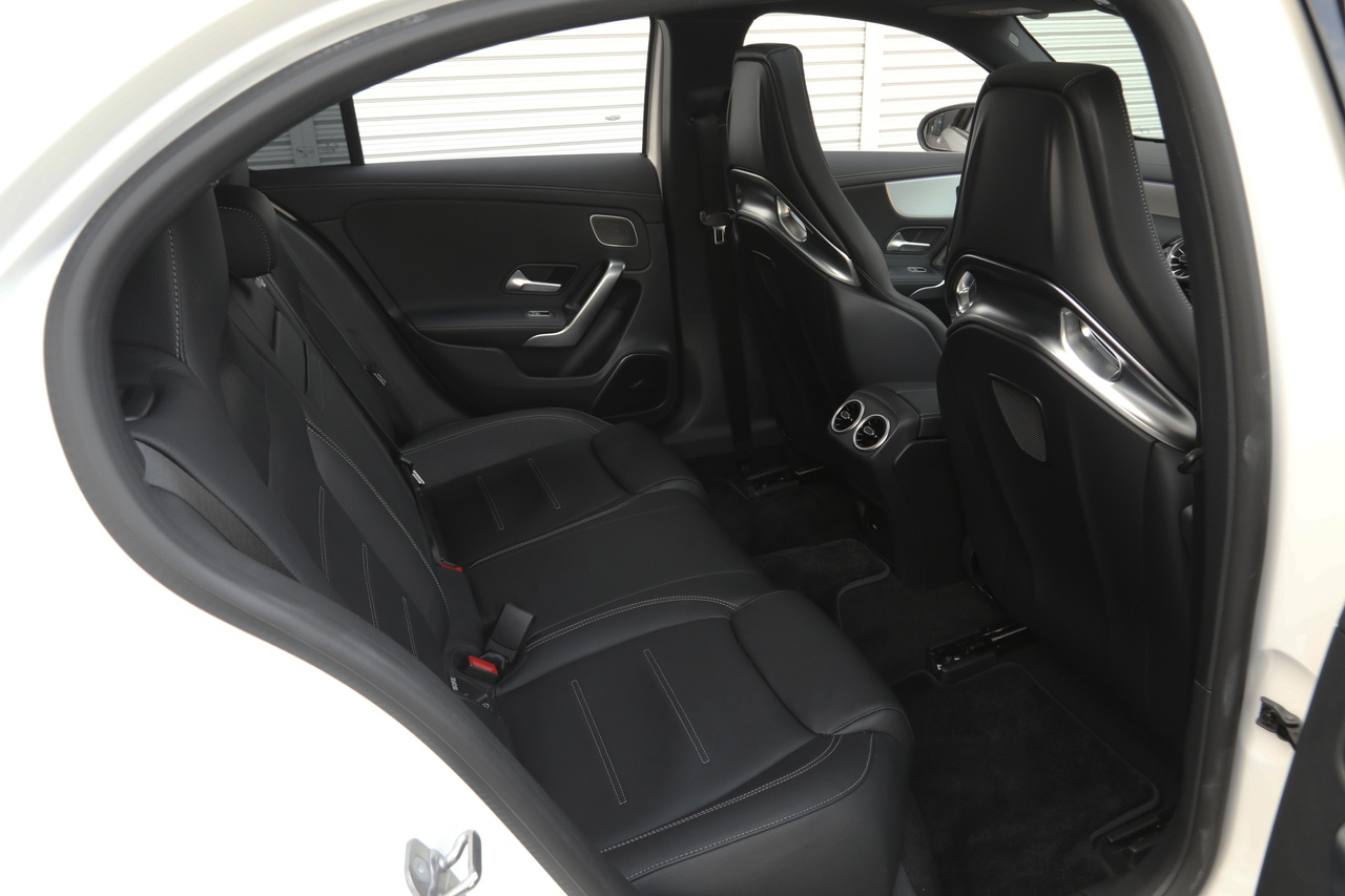 2024 Mercedes-AMG A-CLASS null