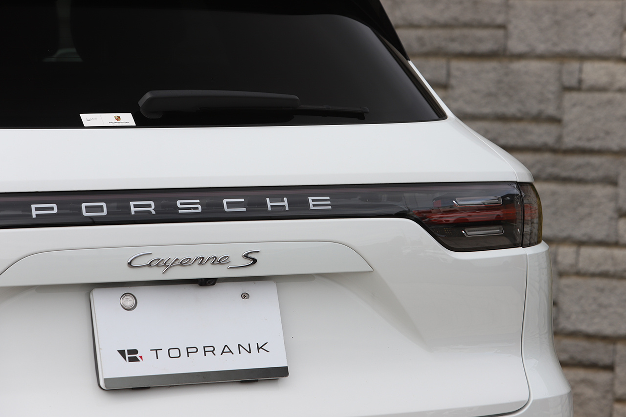 2019 Porsche CAYENNE 