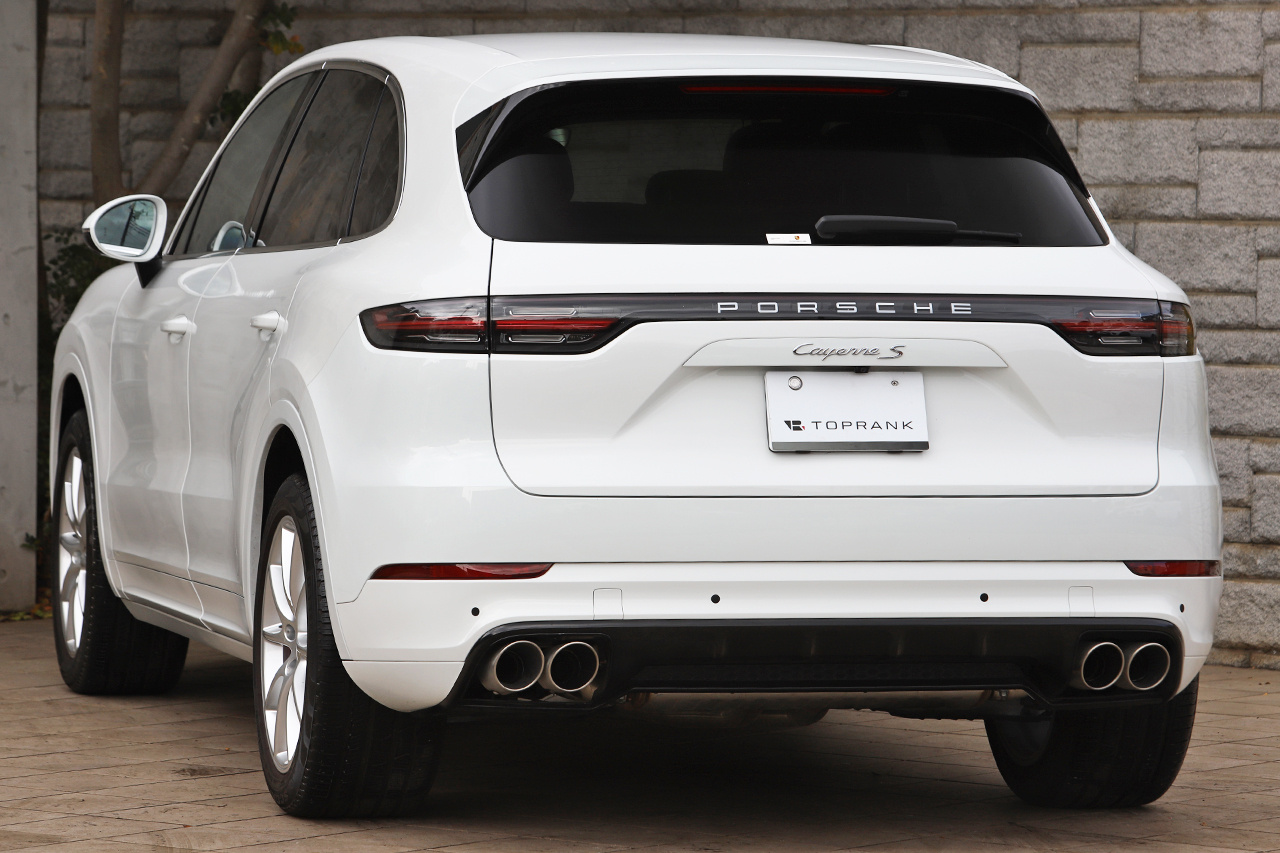 2019 Porsche CAYENNE 