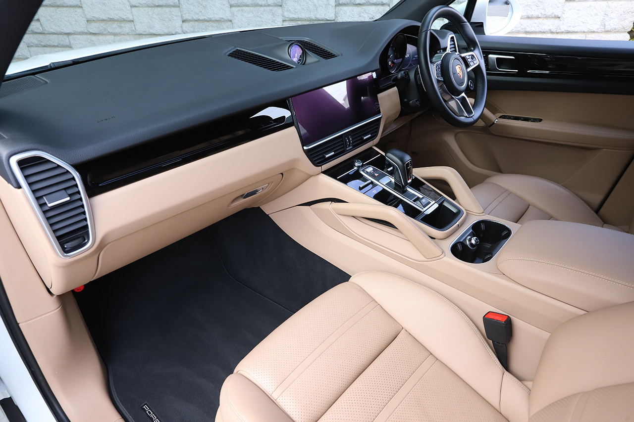 2019 Porsche CAYENNE 