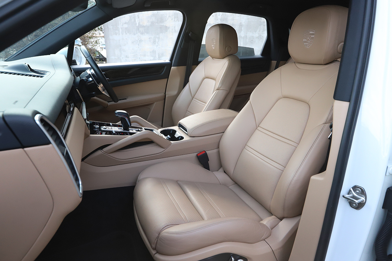 2019 Porsche CAYENNE 