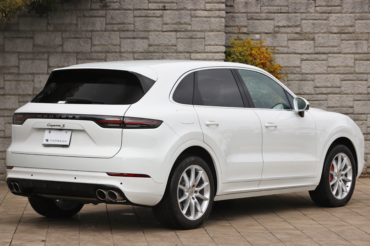 2019 Porsche CAYENNE 