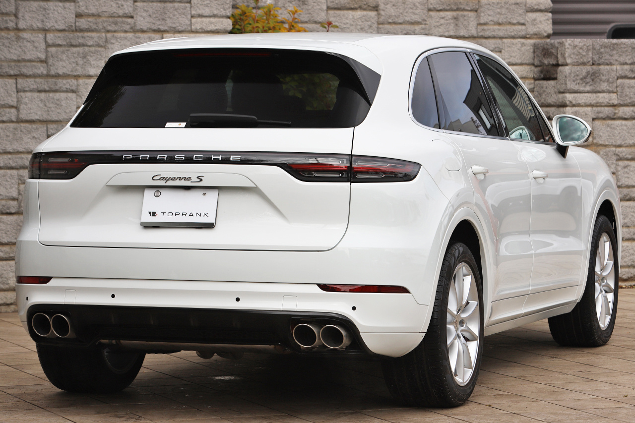 2019 Porsche CAYENNE 
