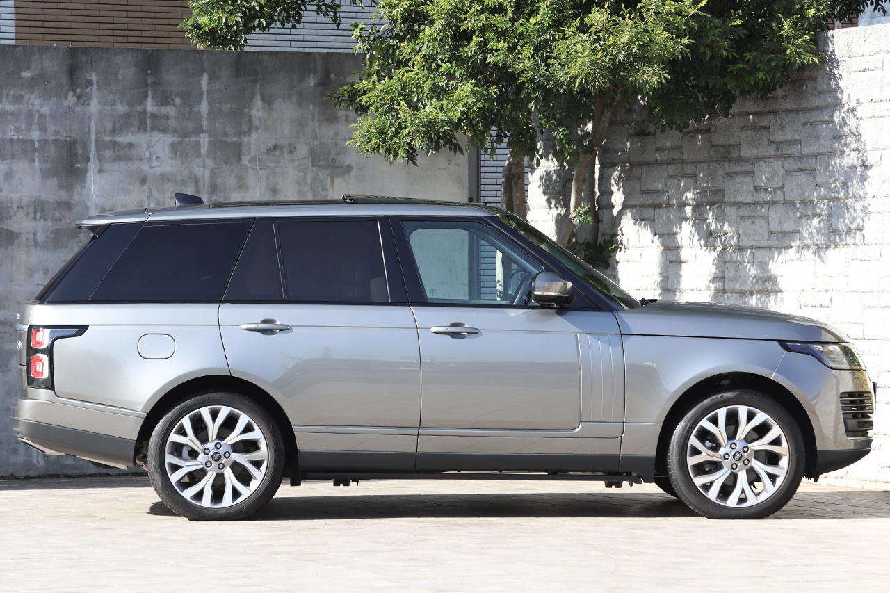 2018 Land Rover RANGE ROVER 