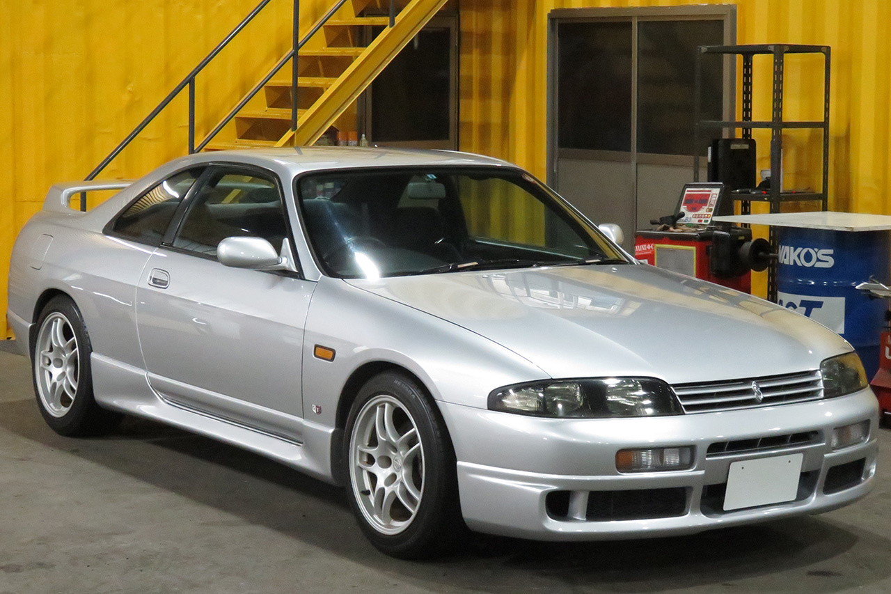 1995 Nissan SKYLINE COUPE GTS25 Type M R33 GT-R rims 