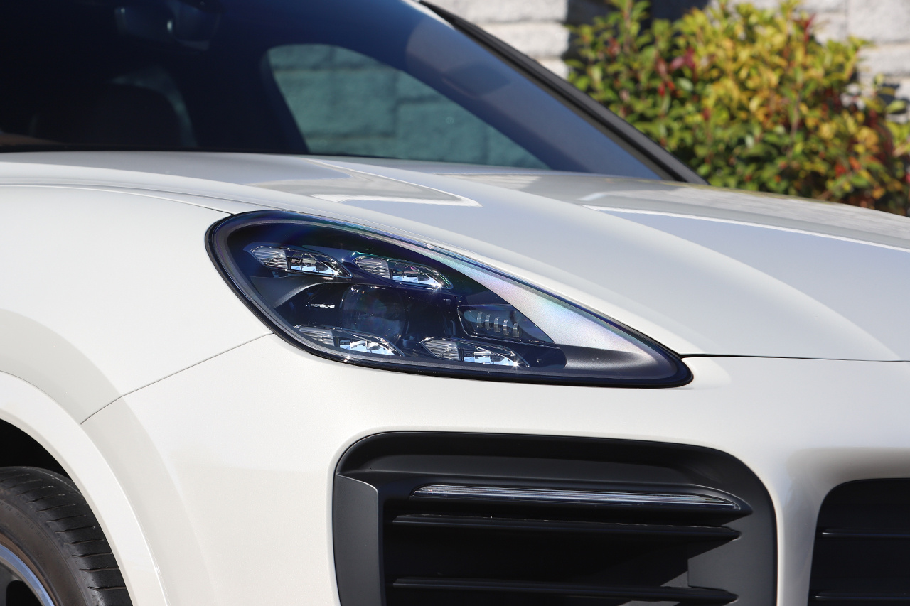 2021 Porsche CAYENNE null