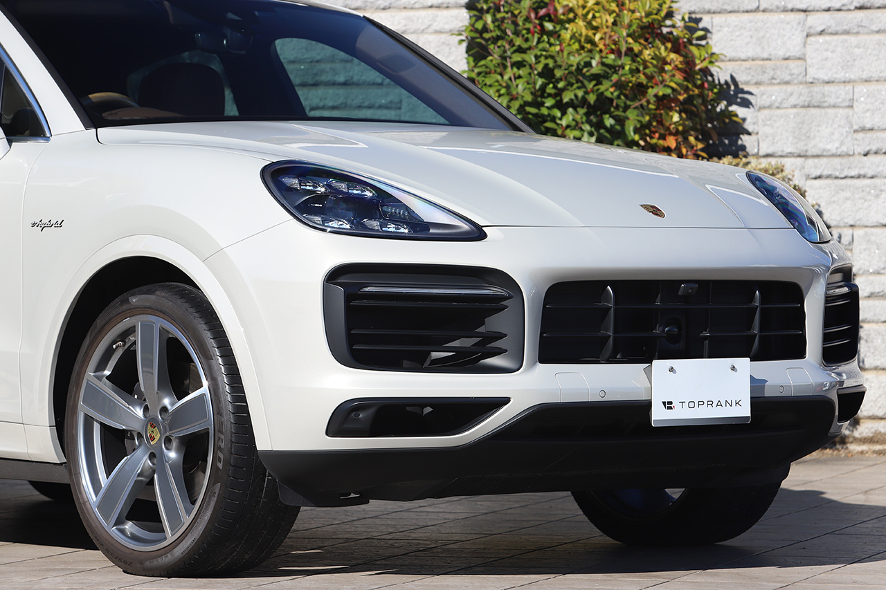 2021 Porsche CAYENNE null