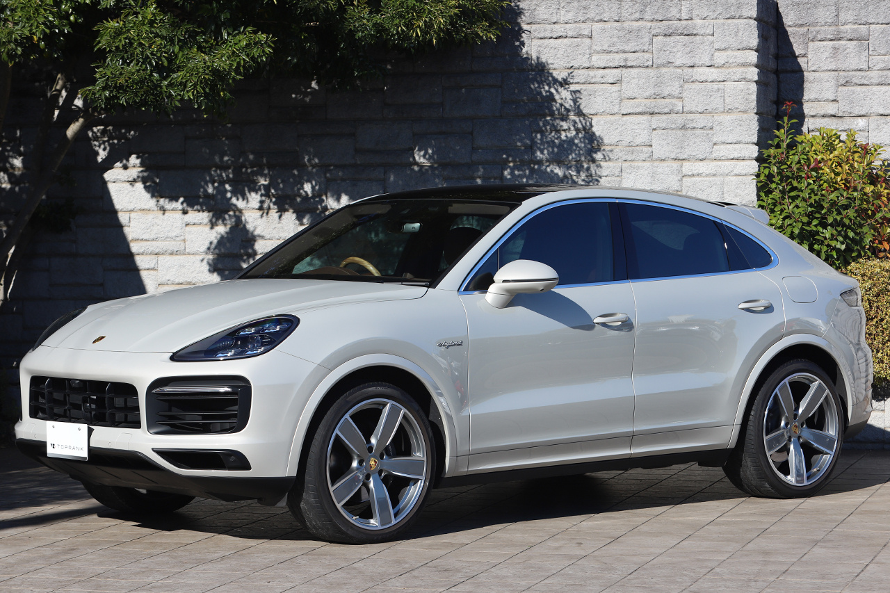2021 Porsche CAYENNE null