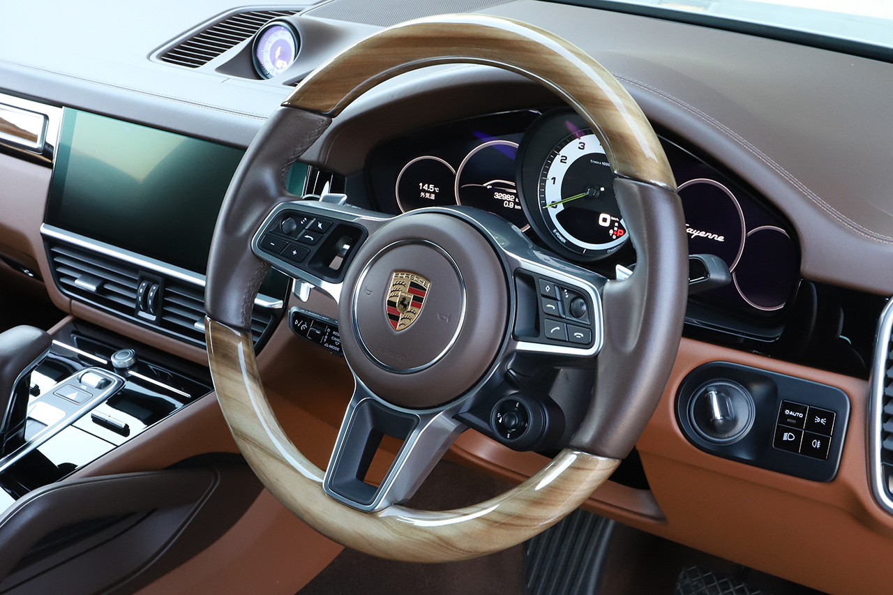 2021 Porsche CAYENNE null