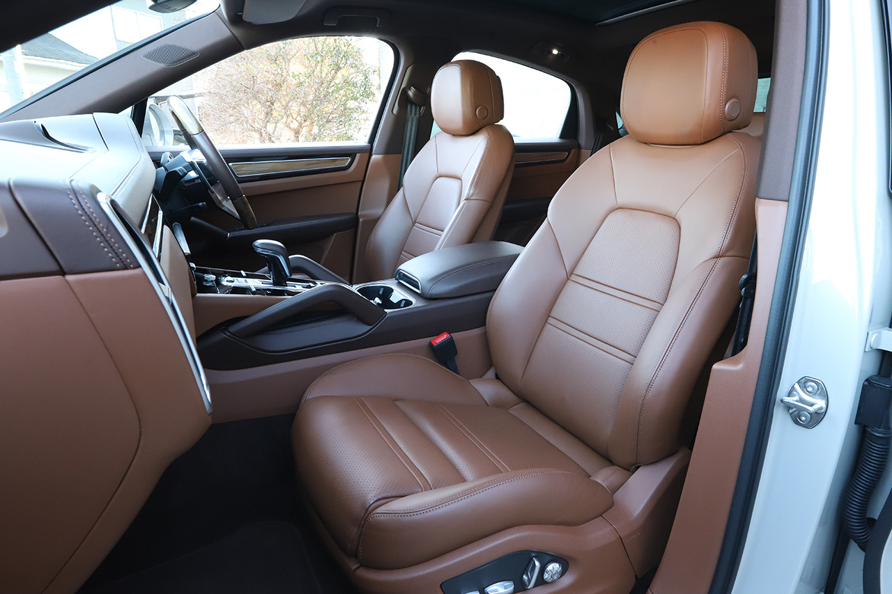 2021 Porsche CAYENNE null