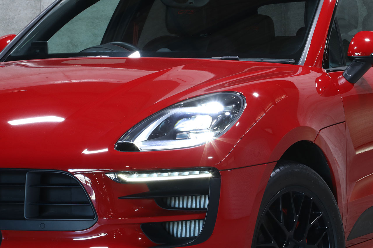 2018 Porsche MACAN null