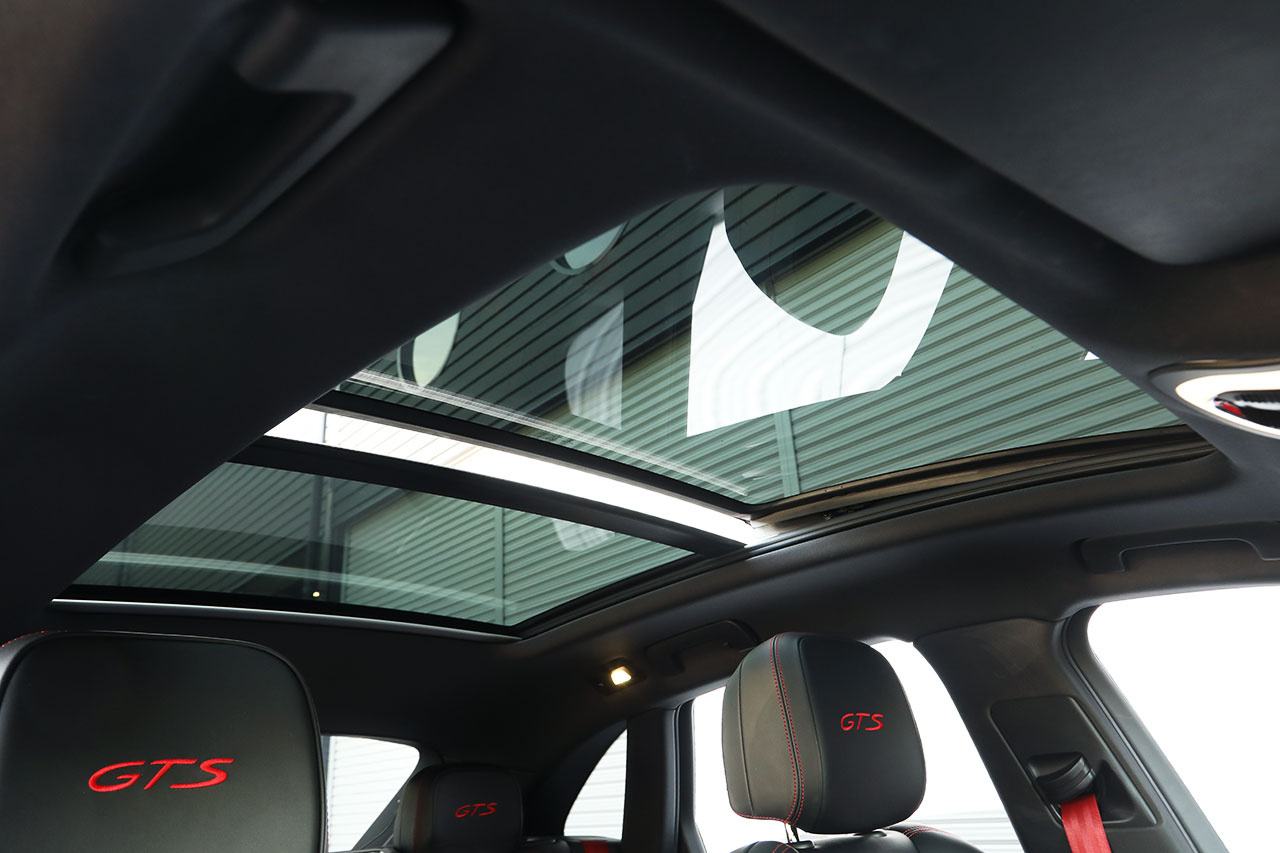 2018 Porsche MACAN null