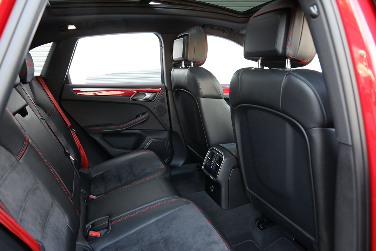 2018 Porsche MACAN null