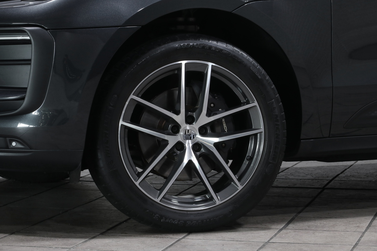 2022 Porsche MACAN null