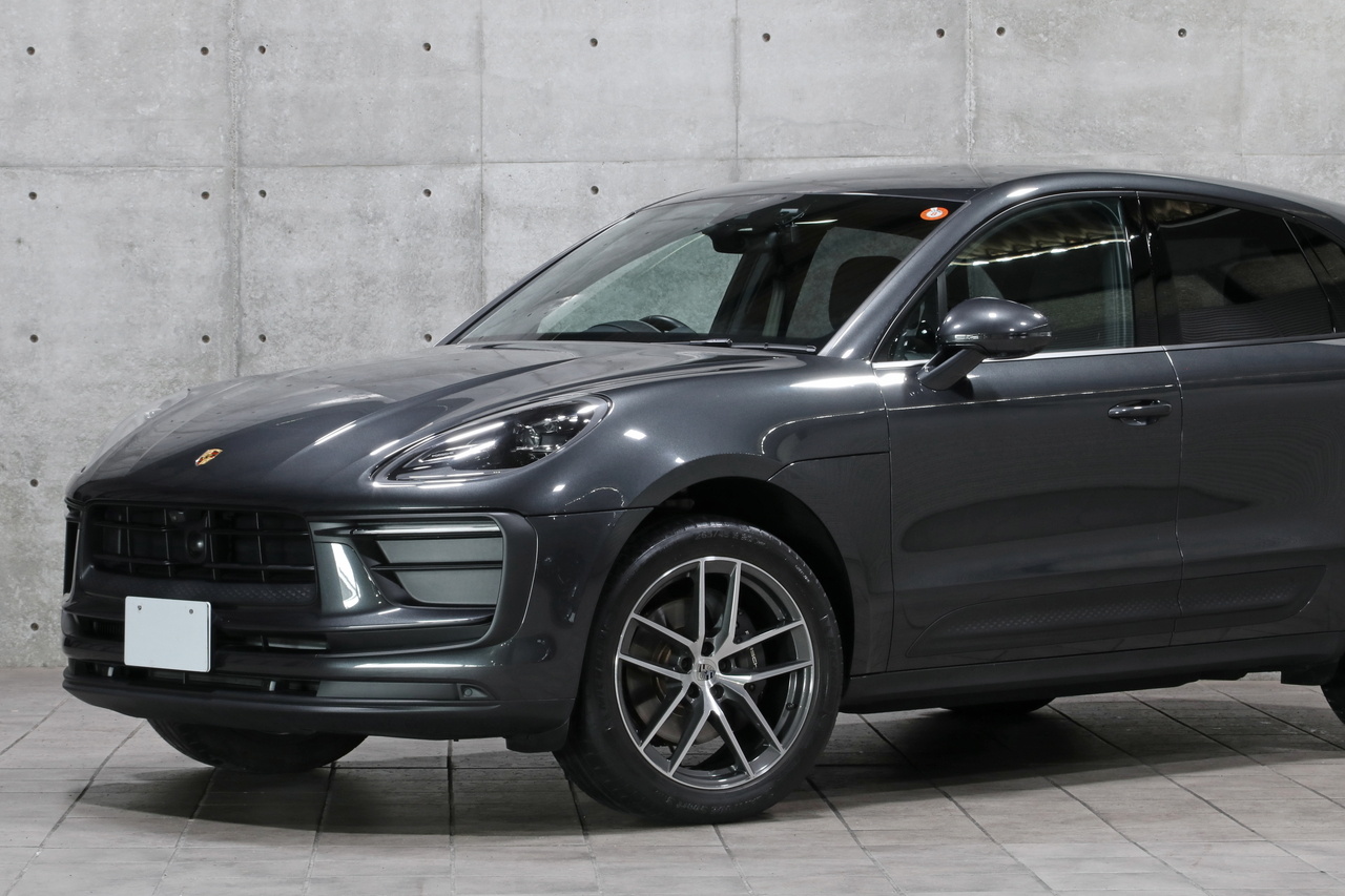 2022 Porsche MACAN null