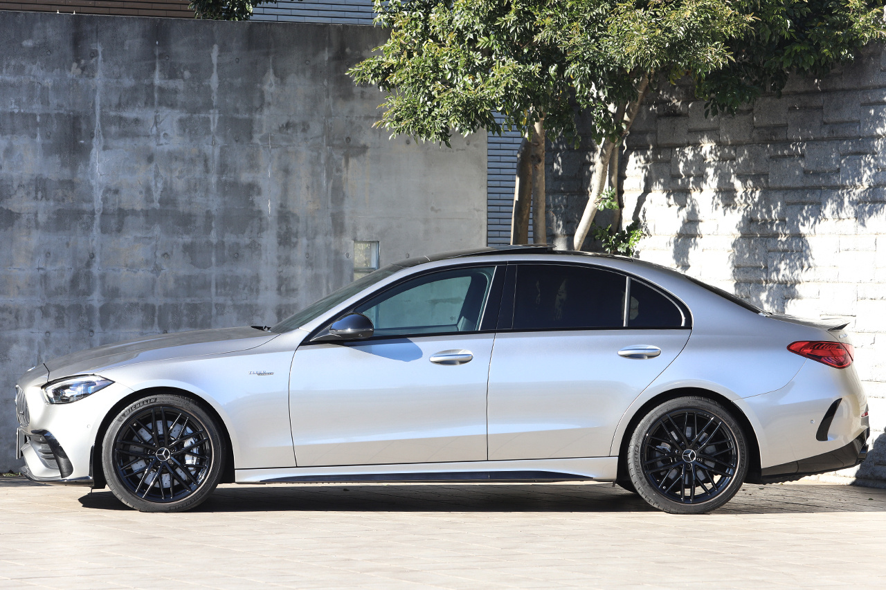 2023 Mercedes-AMG C CLASS 