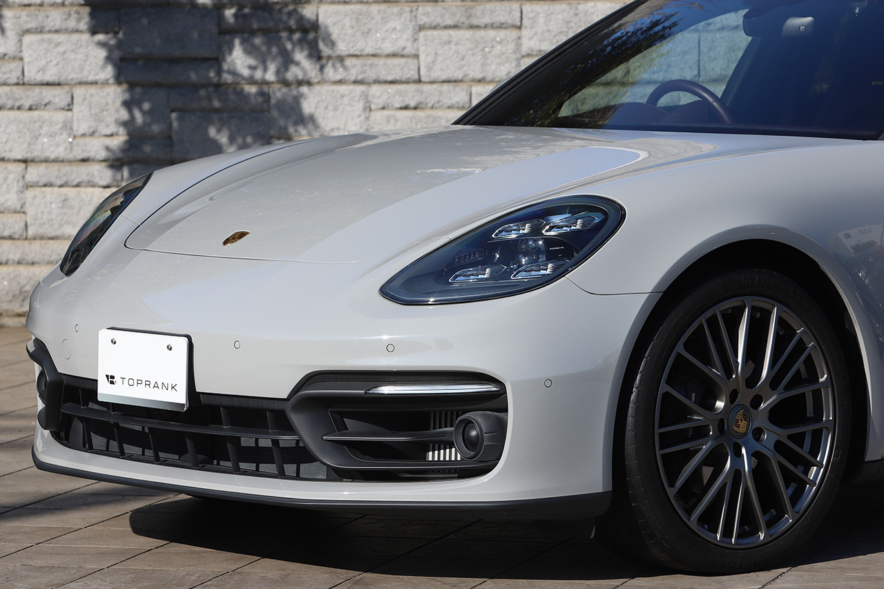 2022 Porsche PANAMERA null