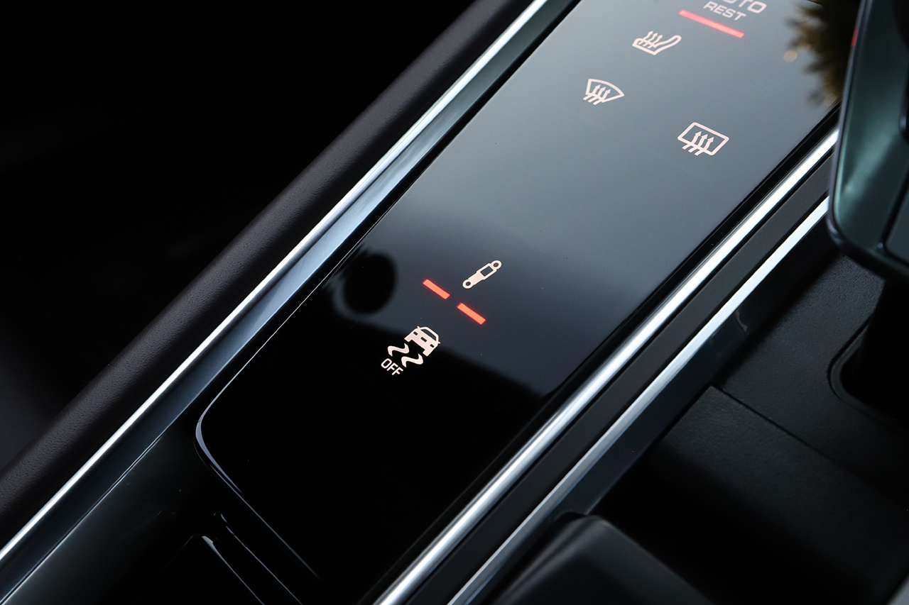 2022 Porsche PANAMERA null