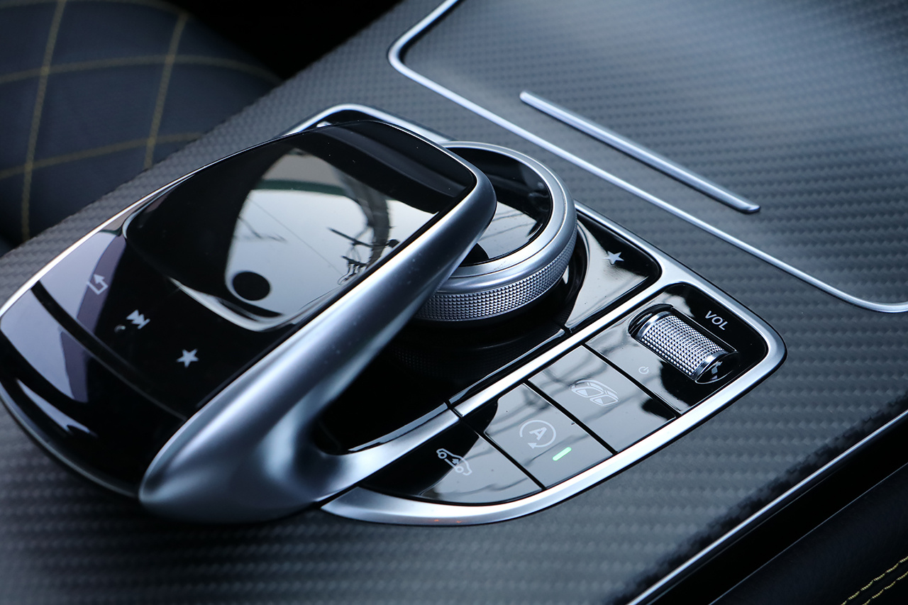 2018 Mercedes-AMG glc-class null