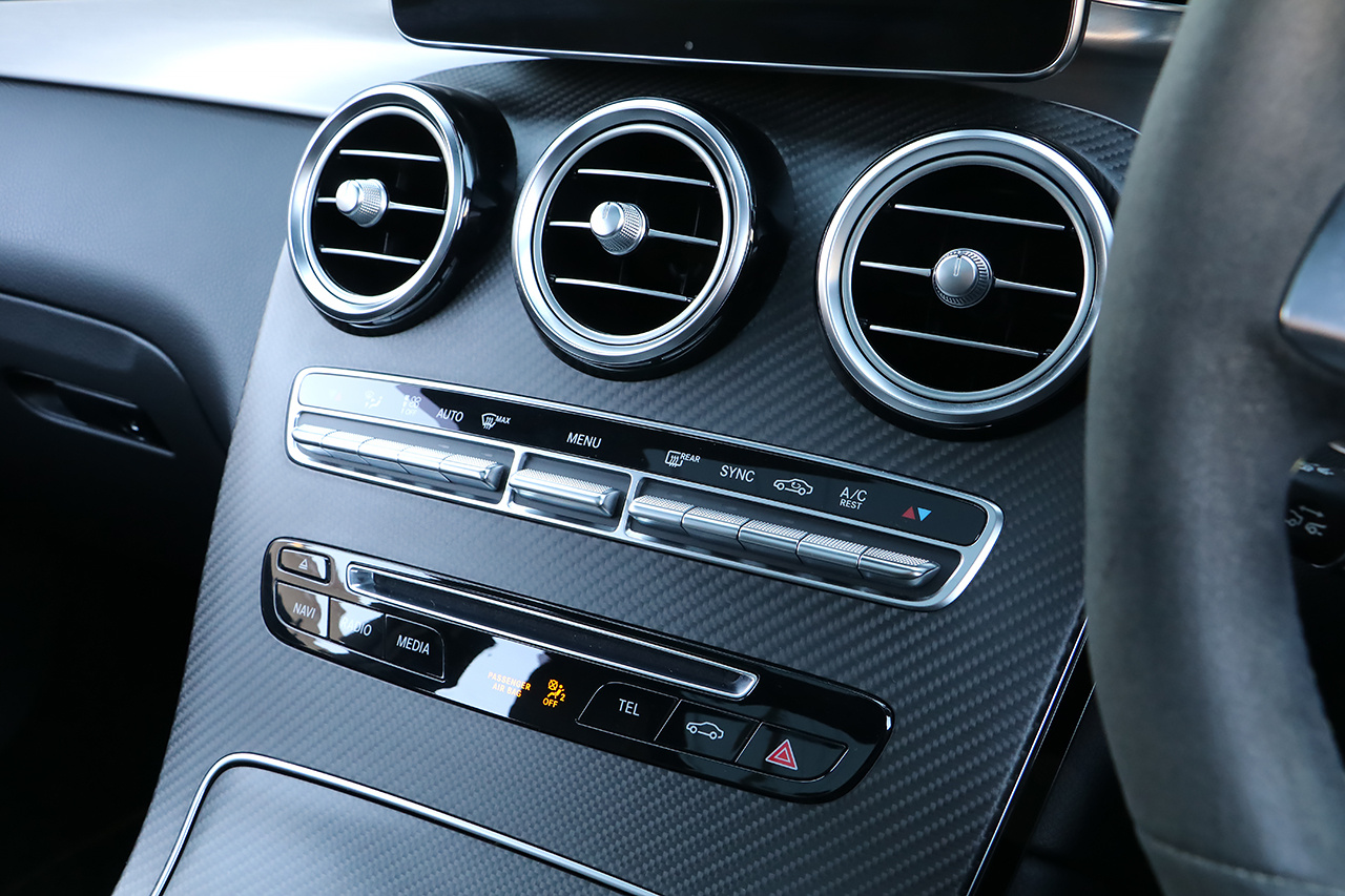 2018 Mercedes-AMG glc-class null