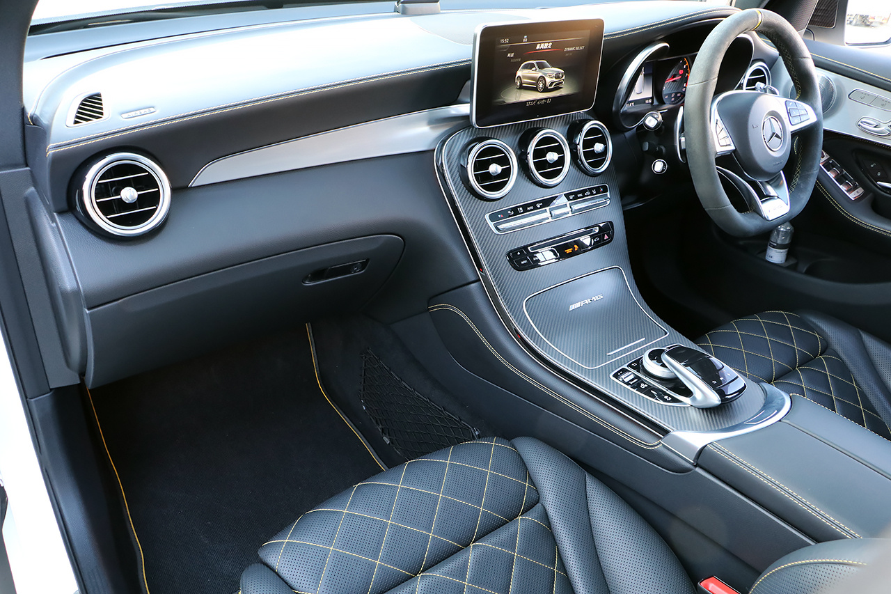 2018 Mercedes-AMG glc-class null