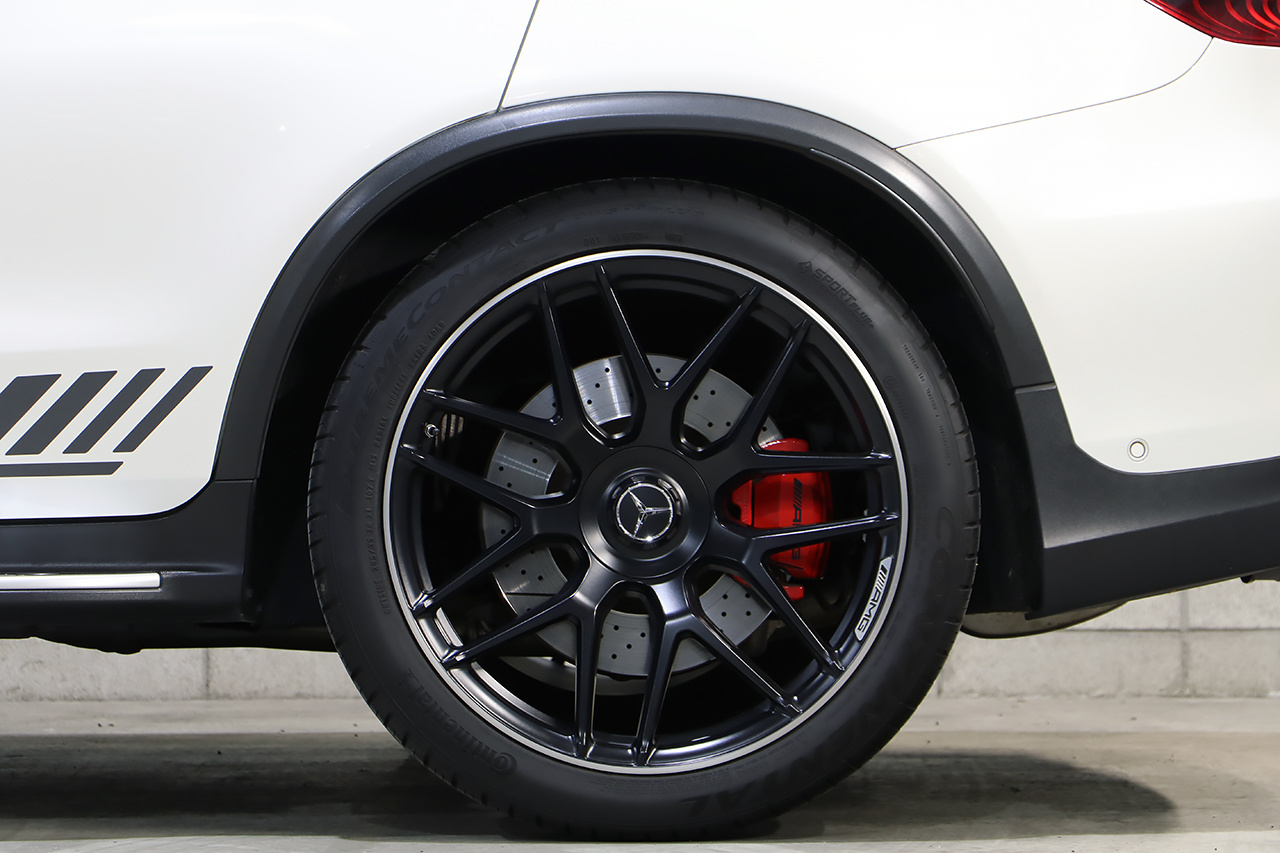 2018 Mercedes-AMG glc-class null