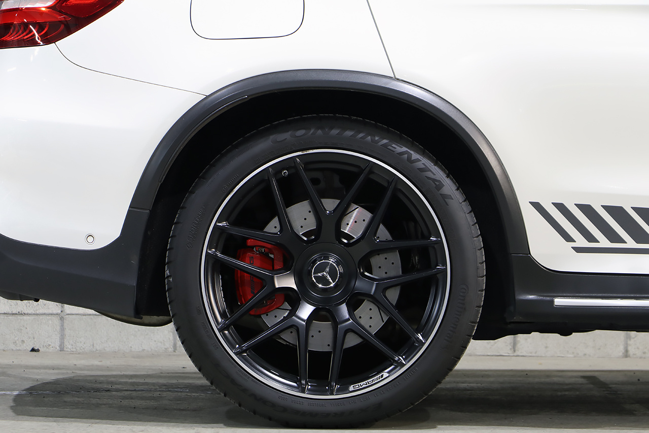 2018 Mercedes-AMG glc-class null