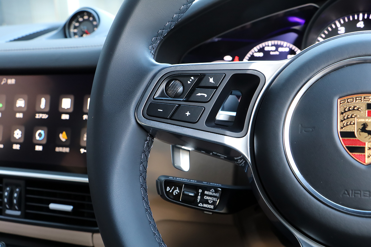 2022 Porsche CAYENNE 