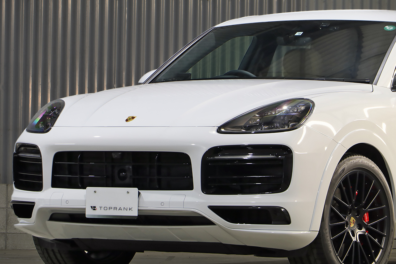 2022 Porsche CAYENNE 