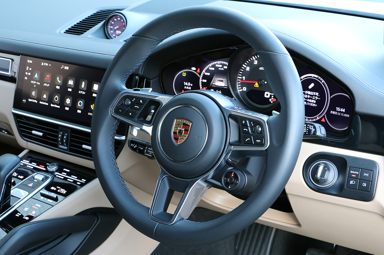 2022 Porsche CAYENNE 